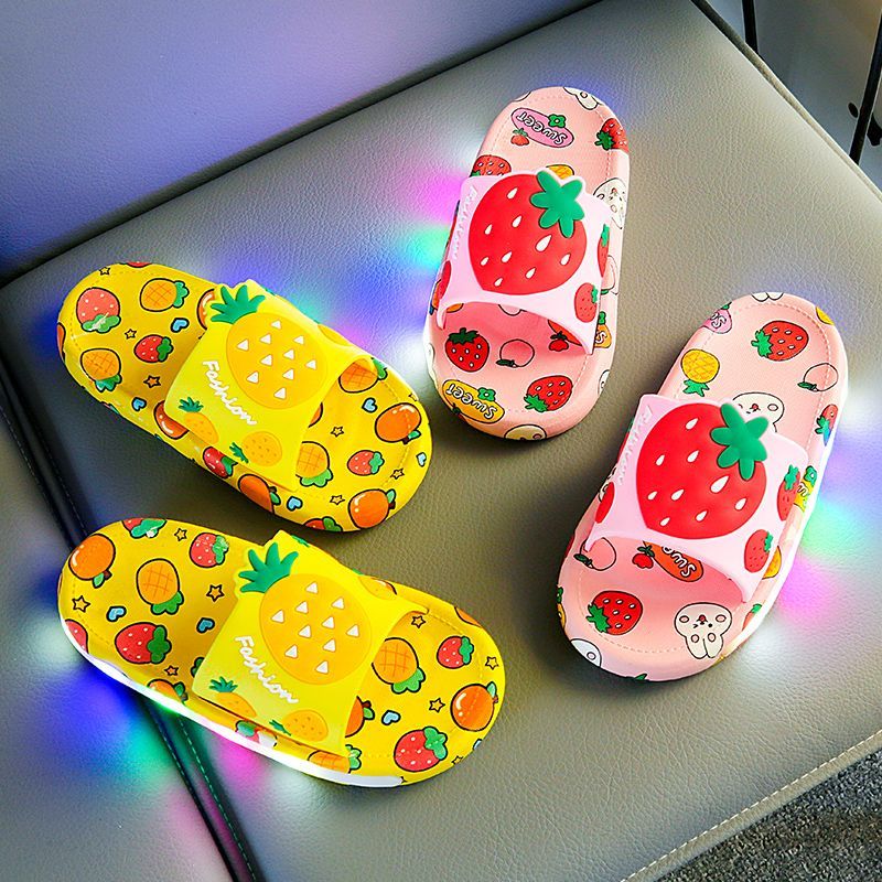 Summer Hot Children&#039;s Luminous Slippers Non-slip Wear-resistant Cartoon Cool Cute Indoor And Outdoor Wear-wearing Baby Flip-flops For Women